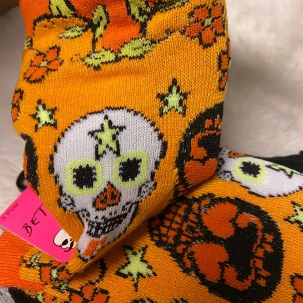 Betsey Johnson Halloween Sugar Skull Crew Socks